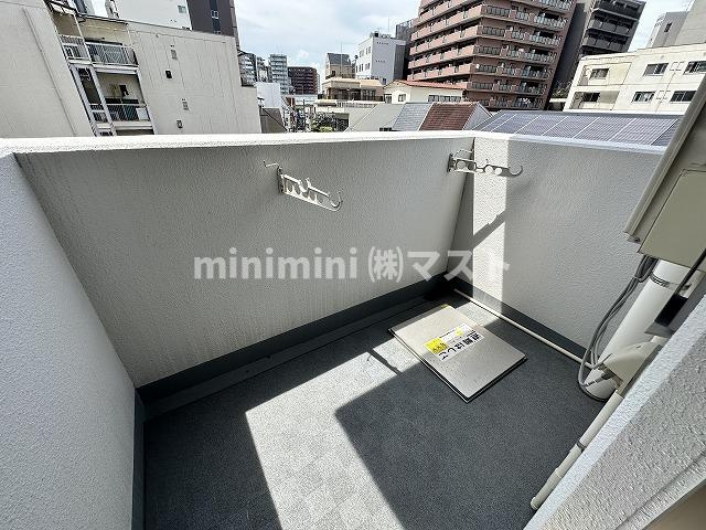 アール大阪グランデのバルコニー