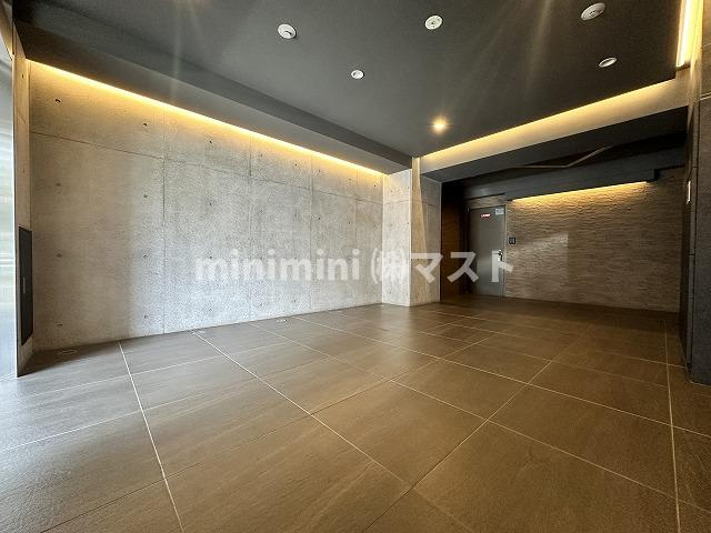 アール大阪グランデのロビー