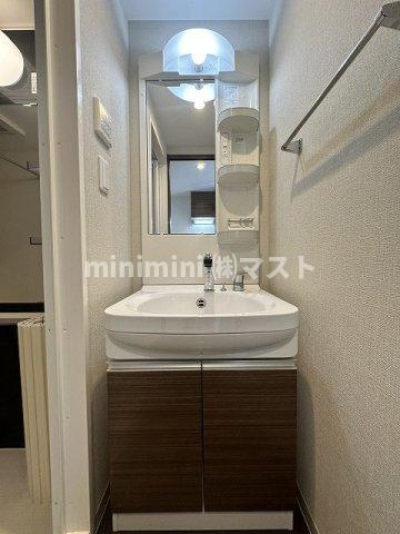 アール大阪グランデの洗面所