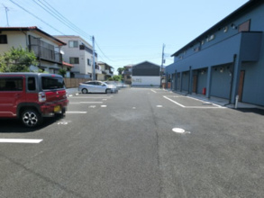 【駐車場】
