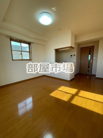 NST buildingⅢの居間・リビング