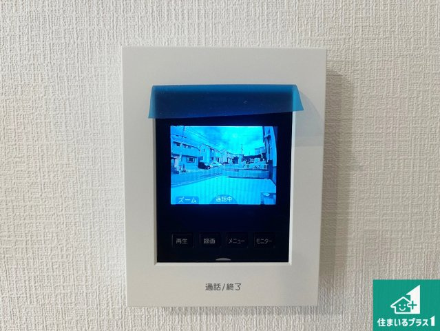 神戸市須磨区東落合　新築一戸建ての防犯設備|カラーモニターインターホン！声だけでなく来訪者の姿や顔がモニターで確認できるので、小さなお子様がいらっしゃるご家庭でも安心できます！