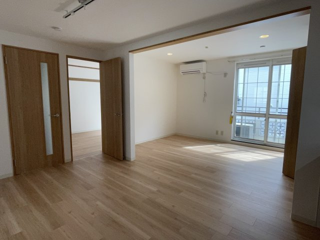 プラージュ芦屋３番館の居間・リビング