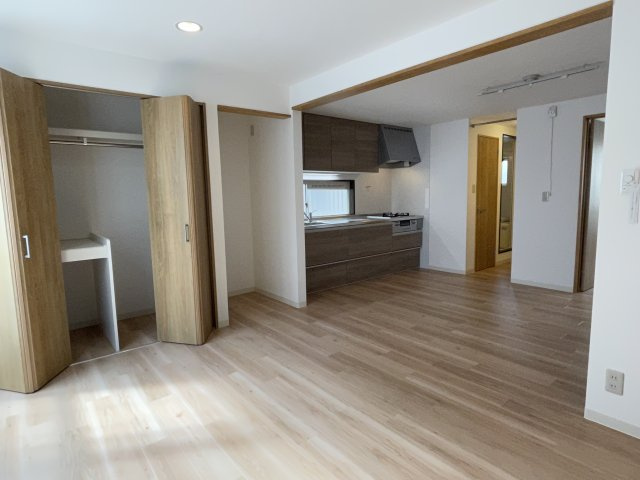 プラージュ芦屋３番館の居間・リビング