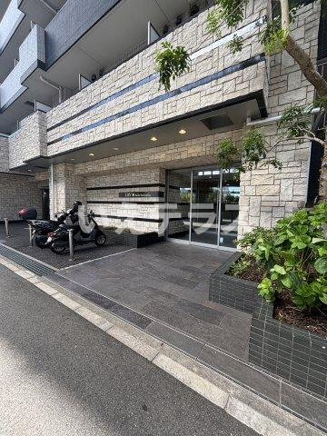 ラヴ神戸三宮のエントランス