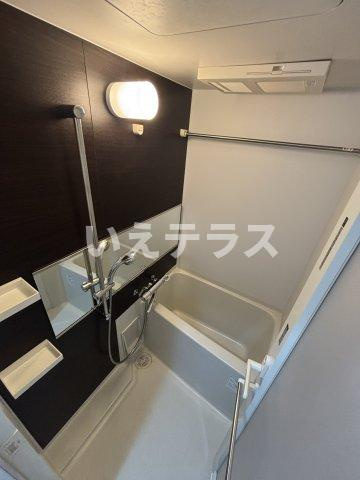 ラヴ神戸三宮の浴室