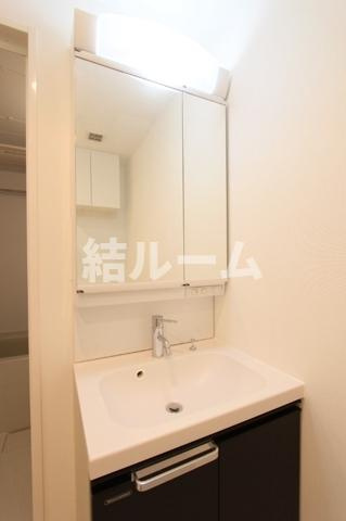 北区東十条２丁目の賃貸マンションの洗面所