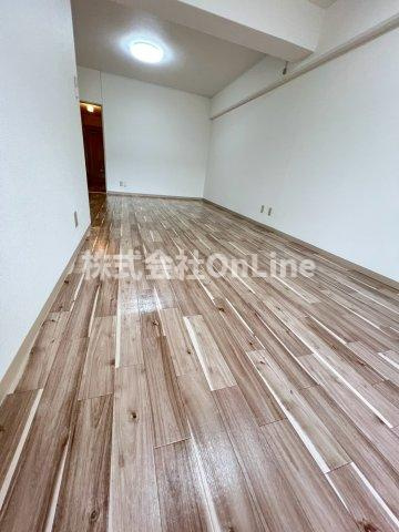 東大阪市今米２丁目の賃貸マンションの居間・リビング