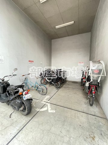 ガーデニアハイツのその他共用部分|バイク置場