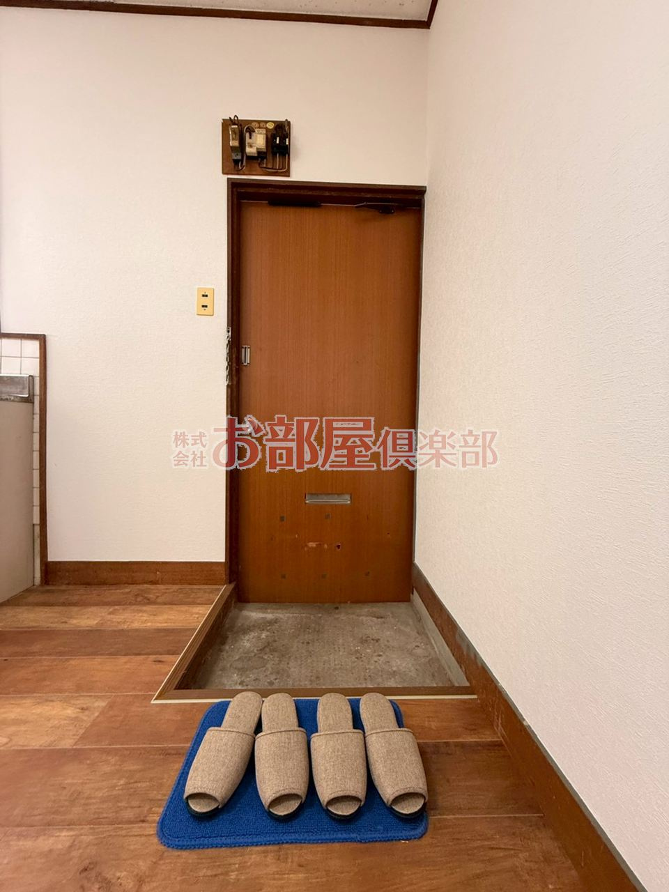 中央アパートの玄関|ゆったりとした玄関です