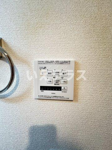 フェーブ島上の設備