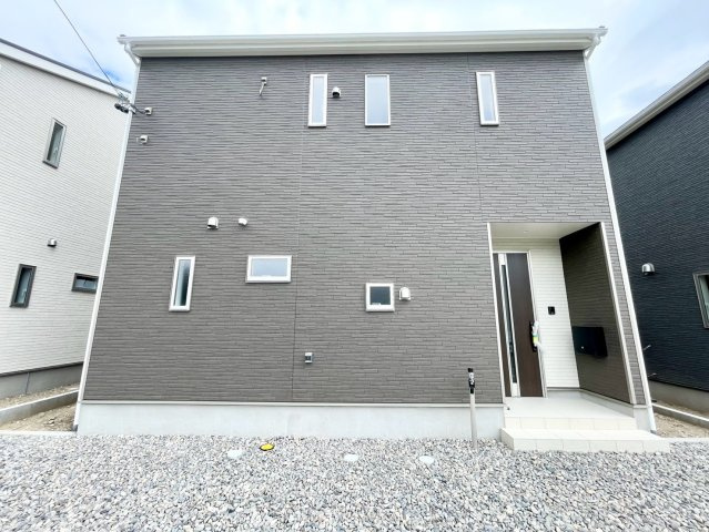 塩尻市塩尻町第11の外観|完成済み物件！いつでも見学可能です♪お問合せは＜Tel 026-477-7419＞まで♪ 　２号棟