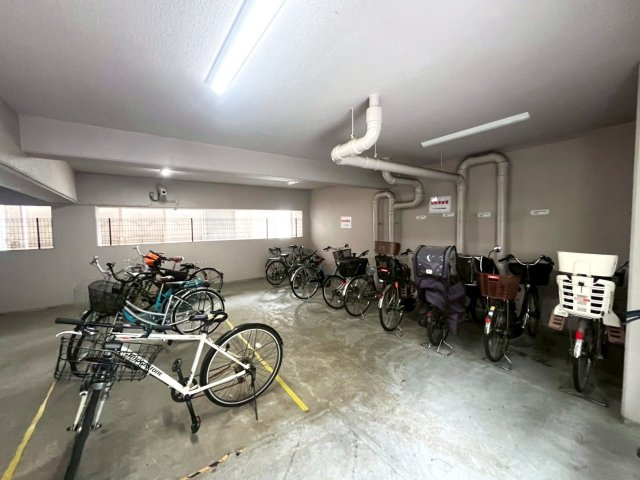 ◆リフォーム済みの美室◆JR宇治駅徒歩１０分◆南西向き３ＬＤＫ◆ユニライフ宇治Ⅲのその他共用部分|駐輪場