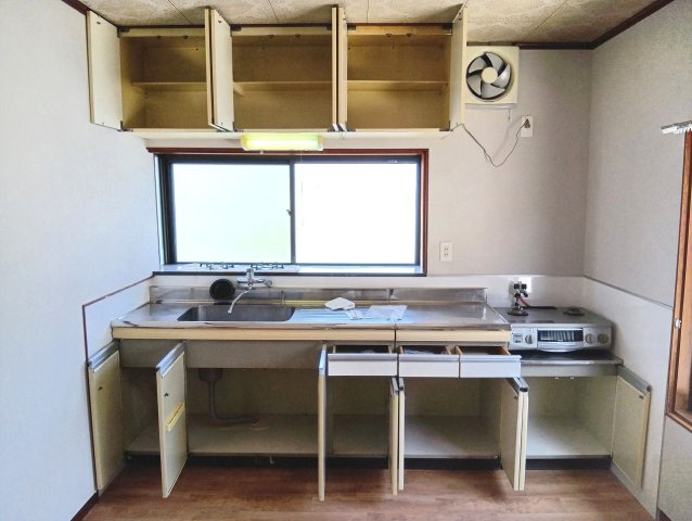 貸家（朝倉甲）Ｋ邸のキッチン|キッチンでお料理をお楽しみください