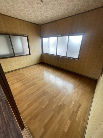 西野貸家