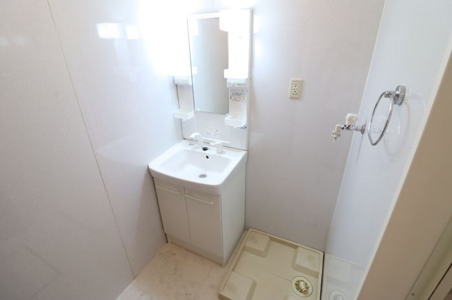 【独立洗面台】 | クレセール　Ｂ