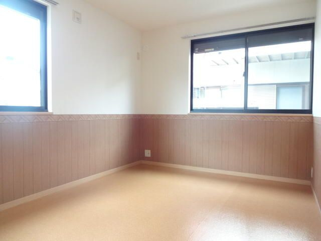 パルティール藤弐番館の居間・リビング