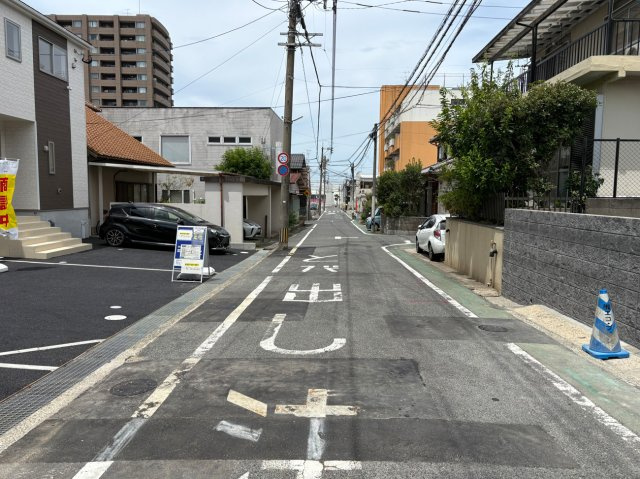 CRADLE GARDEN　小倉北区井堀第1の前面道路含む現地写真|前面道路幅員約5.9メートルです。