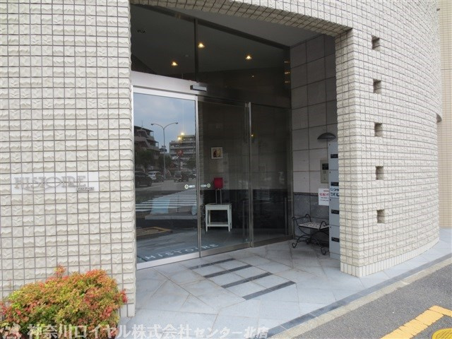 【エントランス】