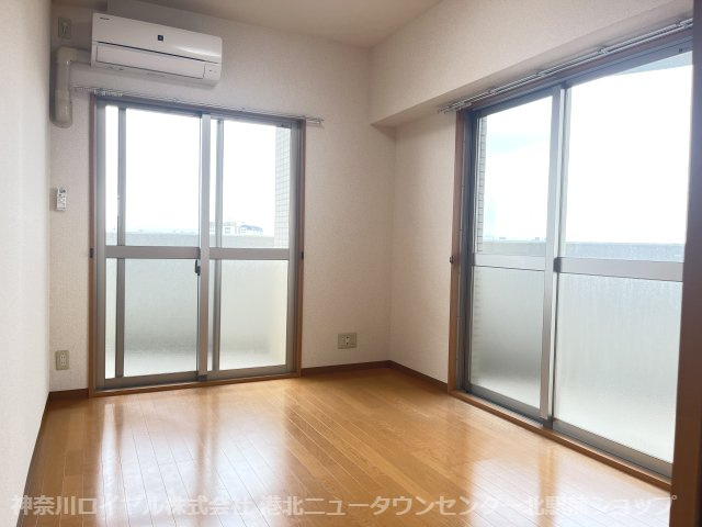 【寝室】