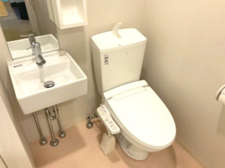 【洗面所】 | リビナ奥村ドゥー | 広い洗面スペース
