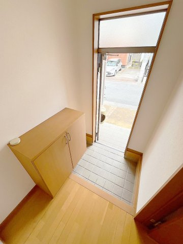 プレステージさくら野の玄関
