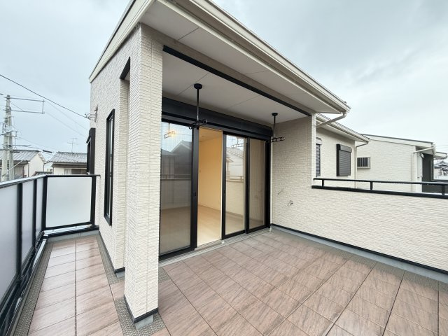 香芝市磯壁5丁目 全5区画 2号地のバルコニー|アウトドアリビングに出来るバルコニー