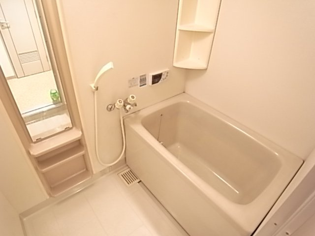グレイスコート直井の浴室