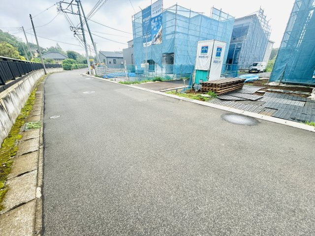 千葉市稲毛区萩台町の前面道路含む現地写真|8月16日撮影