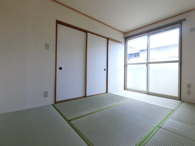 ヴィラモデルナBの和室