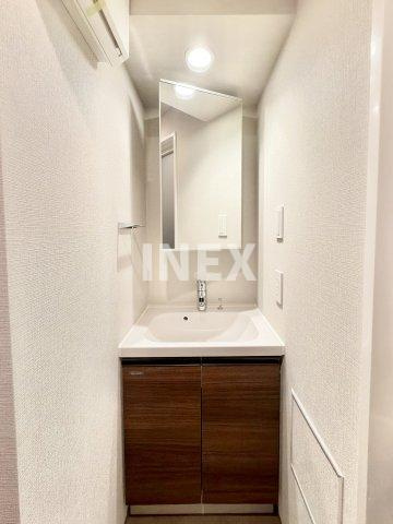横浜市中区福富町西通の賃貸マンションの洗面所