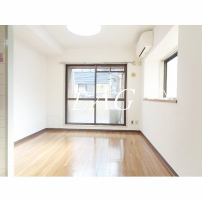 【居間・リビング】 | ソシアルマンション | 洋室のお部屋です。