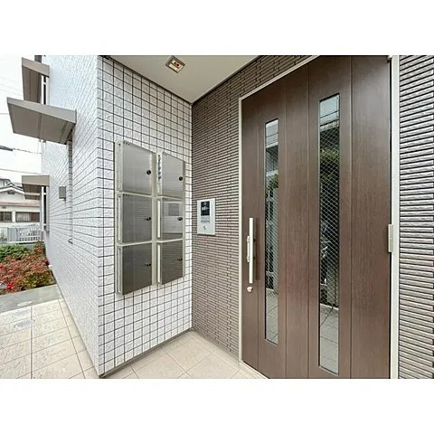 SHANTI夙川のエントランス