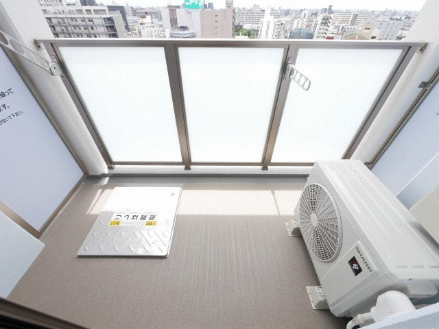 大阪市浪速区大国３丁目の賃貸マンションのバルコニー