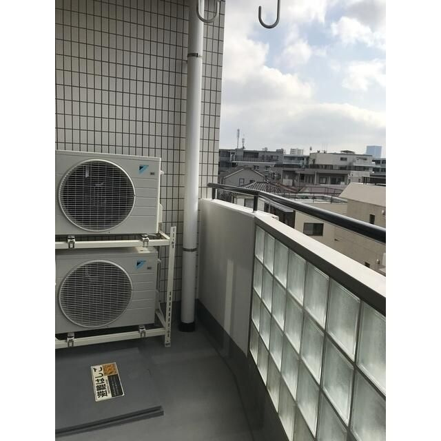 アビタシオンのバルコニー