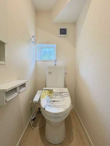 CRADLE GARDEN　小倉北区井堀第1のトイレ|温水洗浄便座付きで、毎日快適にお使いいただけます。