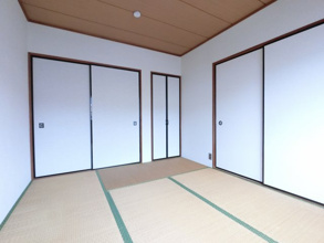【寝室】