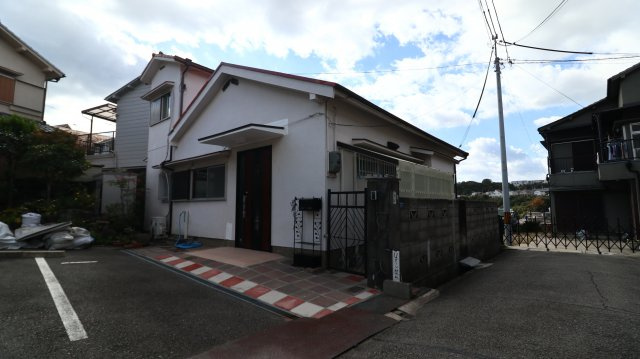 塩屋町9丁目戸建の外観