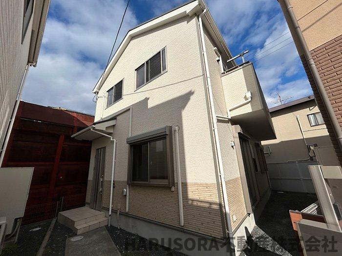 高槻市北大樋町　2階建