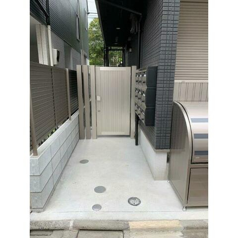 【エントランス】