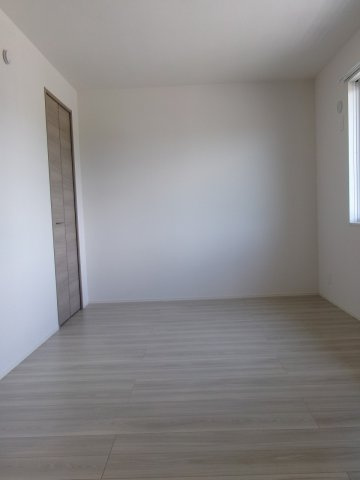 Dーroom天が岡の洋室