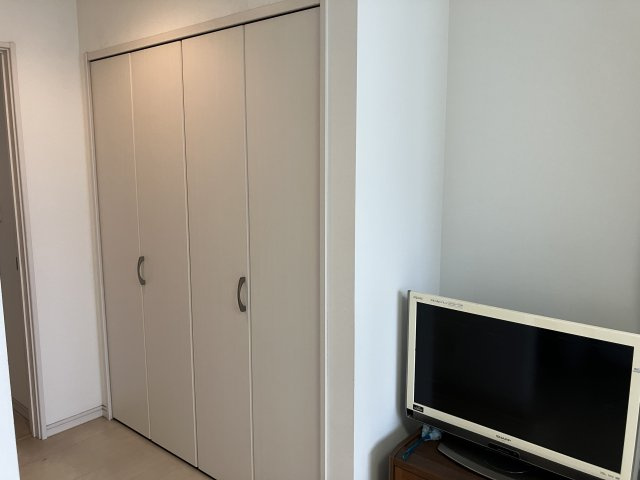 売中古戸建　駿河区広野2丁目の洋室|9.3帖の洋室にはクロゼットもあります！