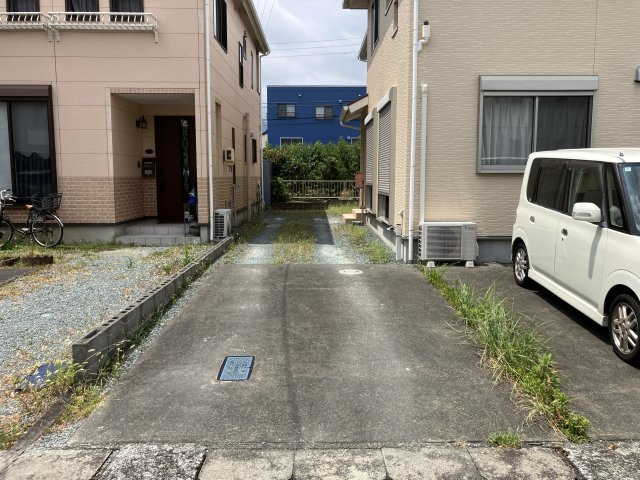 売中古戸建　駿河区広野2丁目の駐車場|車種によっては6台駐車可能です！