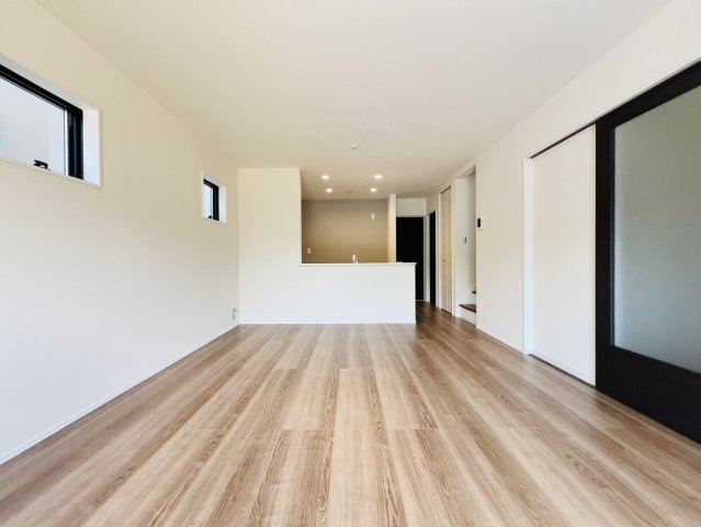阿久比町宮津森下4-1『仲介手数料無料』新築一戸建て・建売の居間・リビング