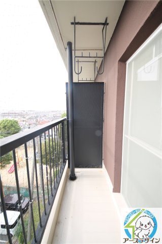 高津橋農住団地　D棟のバルコニー|※類似部屋