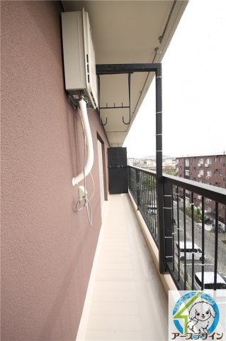 高津橋農住団地　D棟のバルコニー|※類似部屋