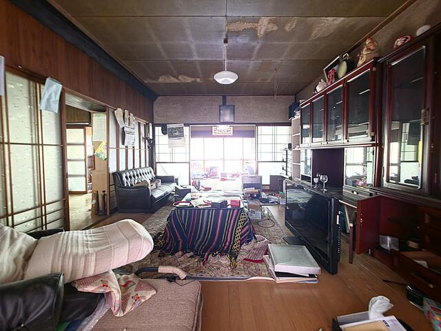 瑞浪市陶町大川の居間・リビング