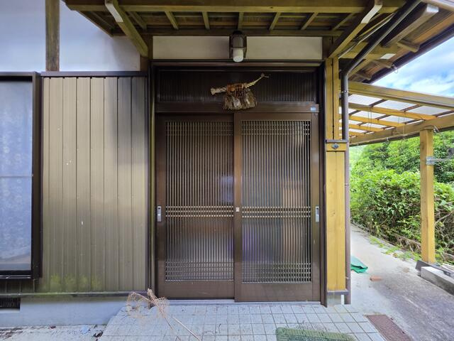瑞浪市陶町大川の玄関