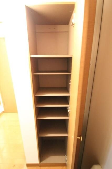 メインシティガーデン　壱番館の玄関|別部屋参考写真となります