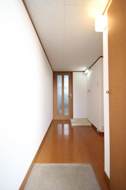 メインシティガーデン　壱番館の内装|別部屋参考写真となります